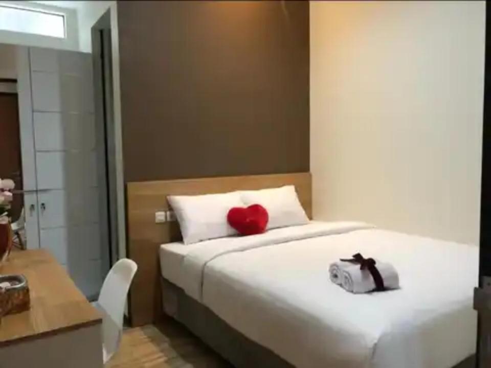 Phoenix Guest House Surabaya Kültér fotó